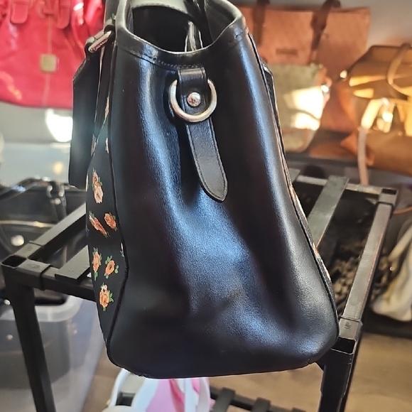 Coach Margot Carryall Tea Rose Satchel She Does Have Cross Body - Picture 4 of 9